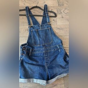 Old navy shorts overalls medium